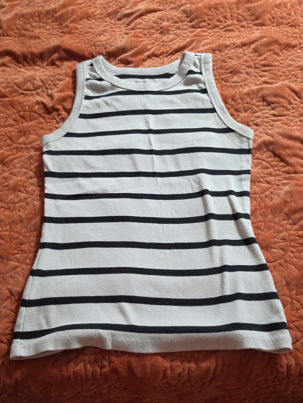 Striped Sleeveless Rib Knit Tank Top - White & Black